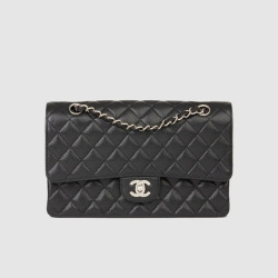 5위 CHANEL 샤넬 클래식 캐비어 플랩백 (금장/은장)