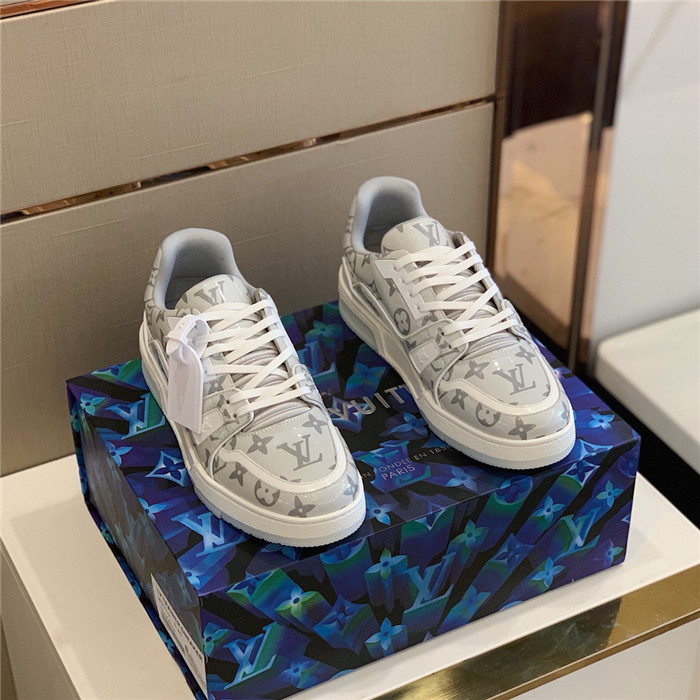 41위 LOUIS VUITTON 루이비통 남성용 스니커즈 L32088-2 신상