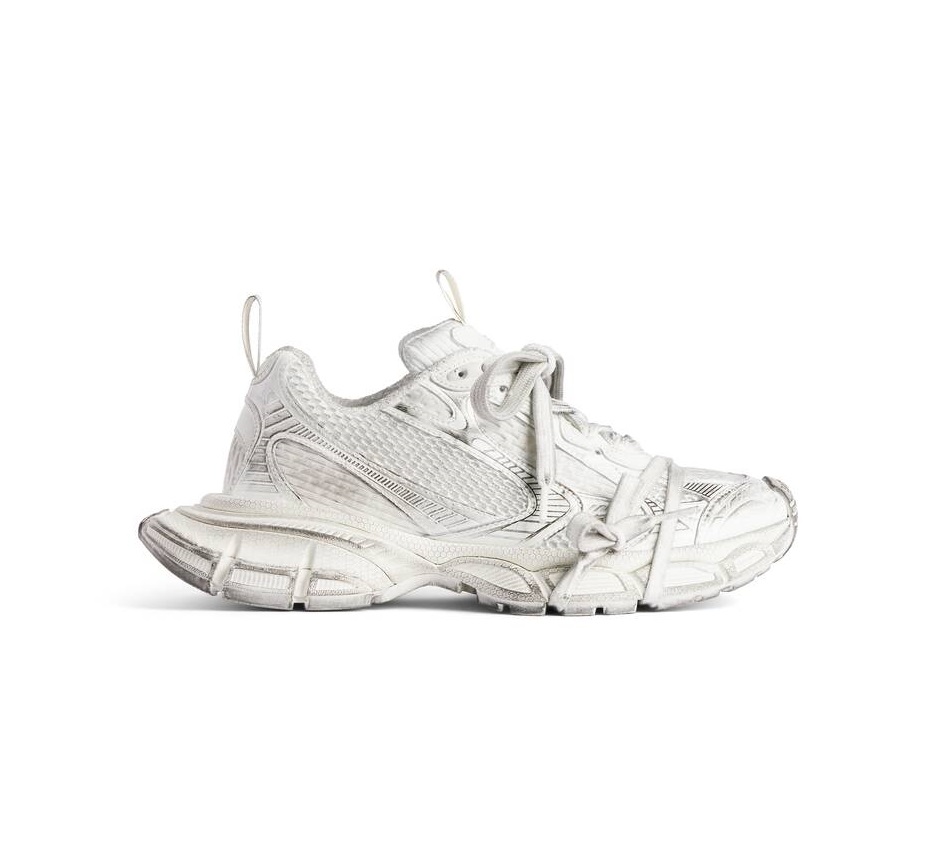 16위 BALENCIAGA 발렌시아가 3XL 방탄소년단 BTS 스니커즈 아이템