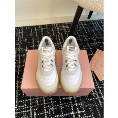 28위 MIUMIU 미우미우 여성용 스니커즈 M54615-1 2024/신상 2COLOR