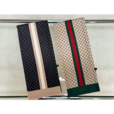 GUCCI 구찌 GG로고 자카드 울 머플러