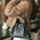 42위 CHANEL 샤넬 크루즈 스몰 호보백 램스킨 블랙 AS5293