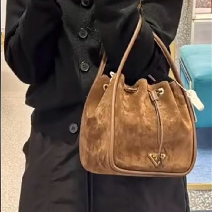 PRADA 프라다 버킷백 1BE087