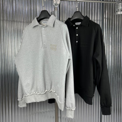 MIUMIU 미우미우 카라 맨투맨