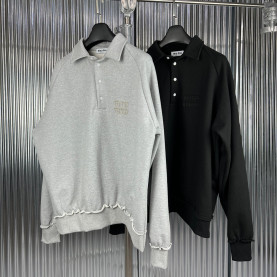 MIUMIU 미우미우 카라 맨투맨