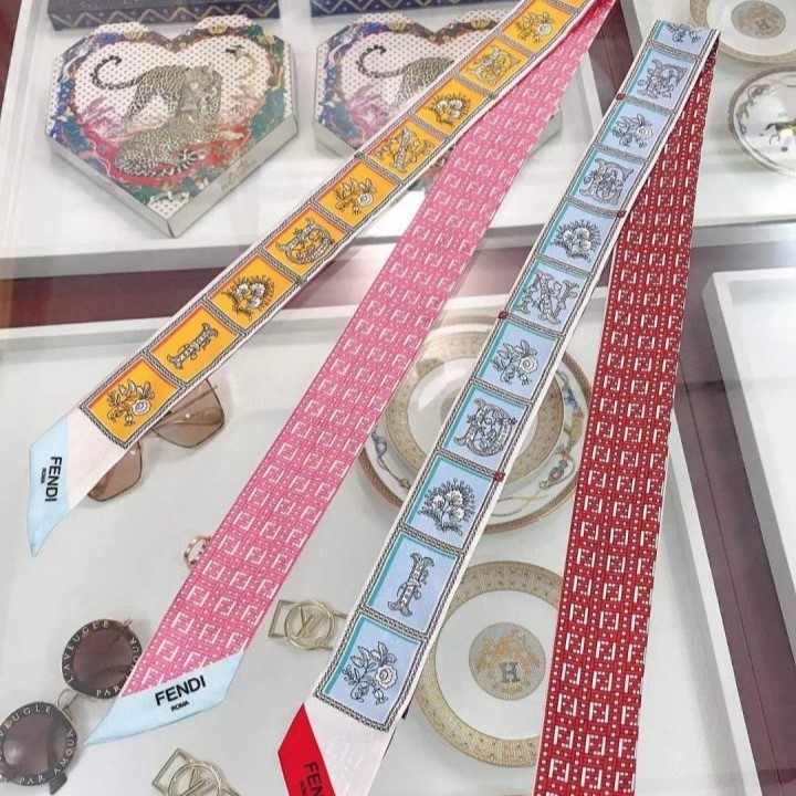 FENDI 펜디 뉴 방도