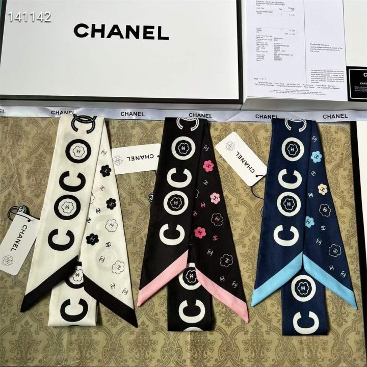 CHANEL 샤넬 코코 실크 방도