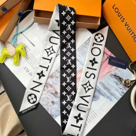 LOUIS VUITTON 루이비통 쁘띠 실크 방도 4COLOR