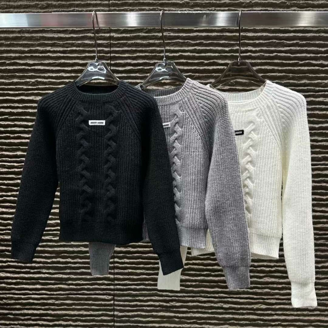 MIUMIU 미우미우 풀오버 니트