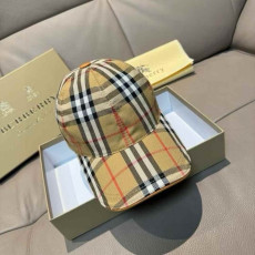 BURBERRY 버버리 체크 모자