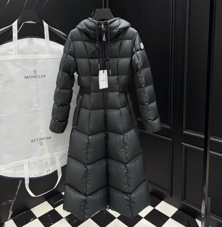 ●11월 판매 2위●  MONCLER 몽클레어 여성 파우콘 롱 다운 패딩