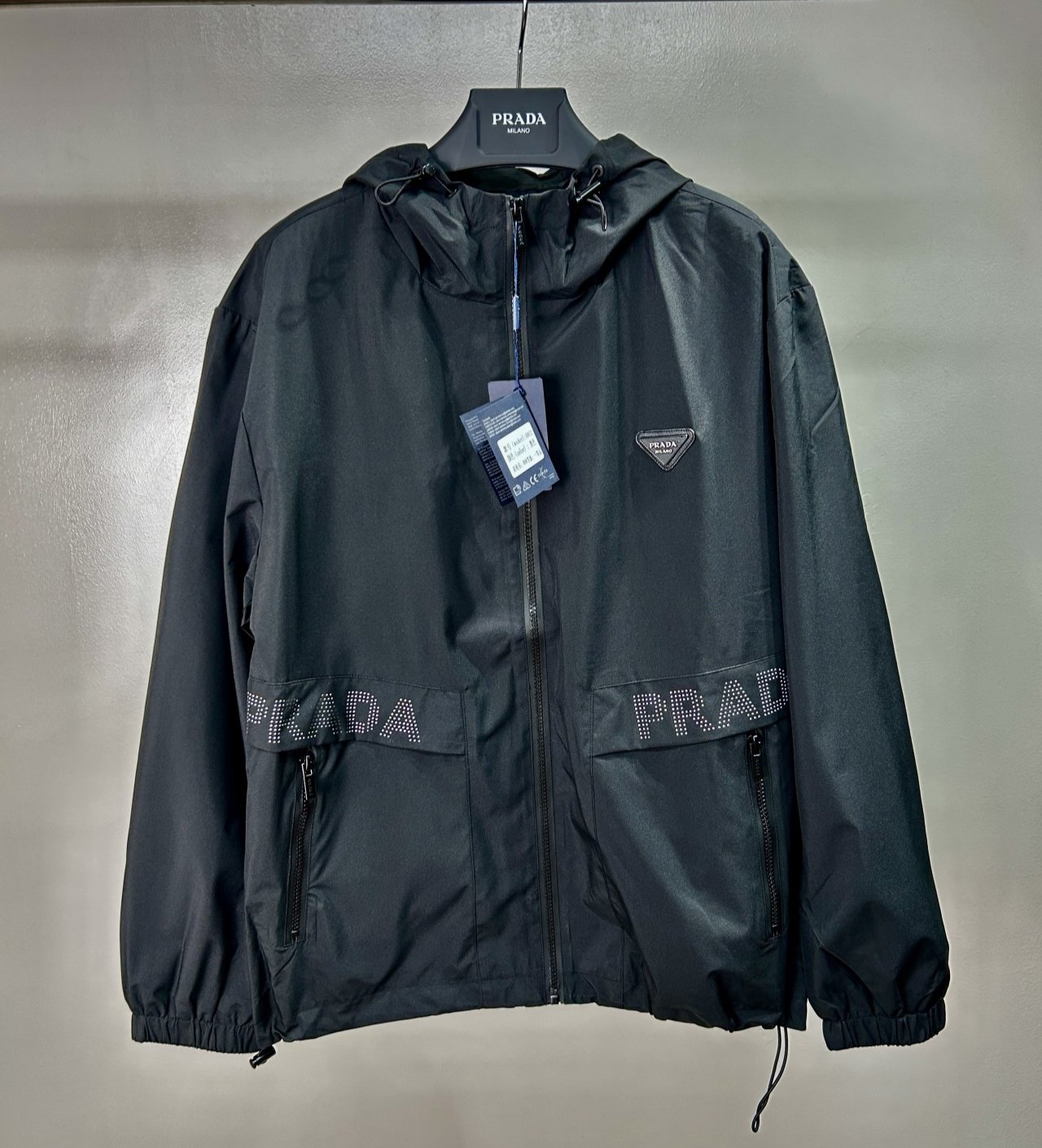 PRADA 프라다 삼각로고 바람막이