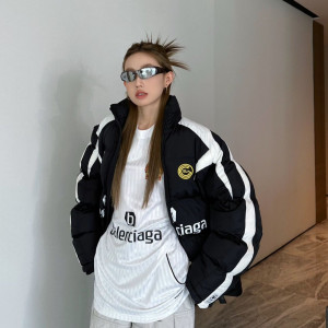 BALENCIAGA 발렌시아가 사커 시리즈 다운 패딩