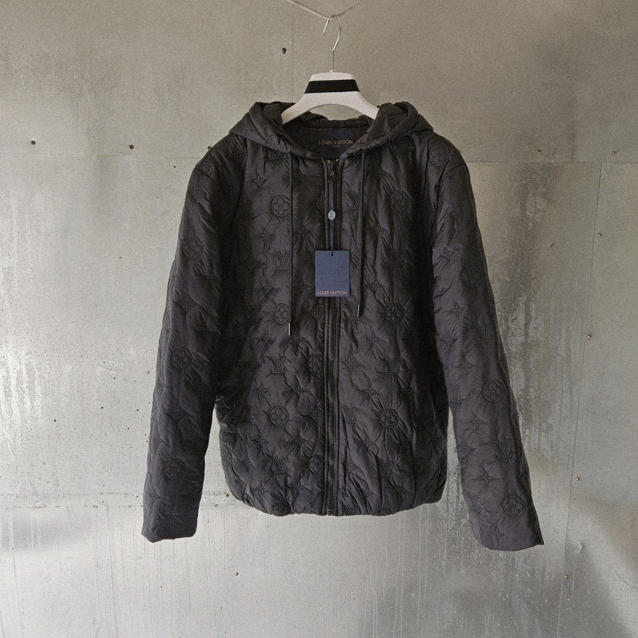 LOUIS VUITTON 루이비통 모노그램 자수 퀄팅 후드자켓