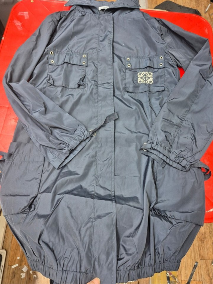 LOEWE 로에베 트렌치 바람막이